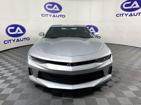 Used 2017 Chevrolet Camaro LT RWD image 9