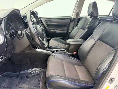 Used 2017 Toyota Corolla SE FWD image 12