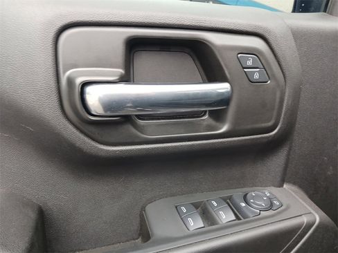 Used 2025 Chevrolet Silverado 1500 Custom Trail Boss image 31