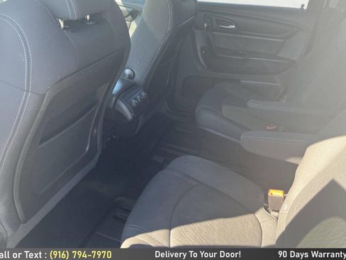 Used 2016 GMC Acadia SLE image 14