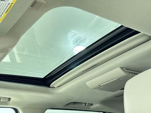 Certified 2016 Cadillac Escalade ESV Premium image 19