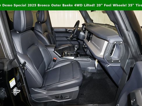 New 2025 Ford Bronco Outer Banks image 15