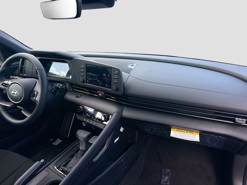 New 2026 Hyundai Elantra Sport FWD image 21