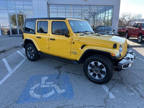 Used 2021 Jeep Wrangler Unlimited Sahara image 40