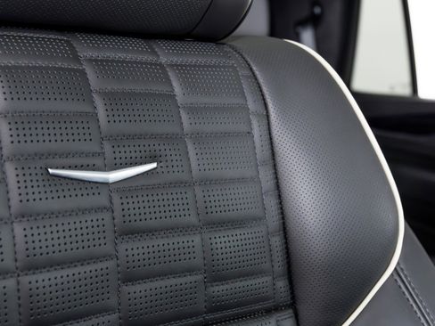 Used 2023 Cadillac Escalade V image 27