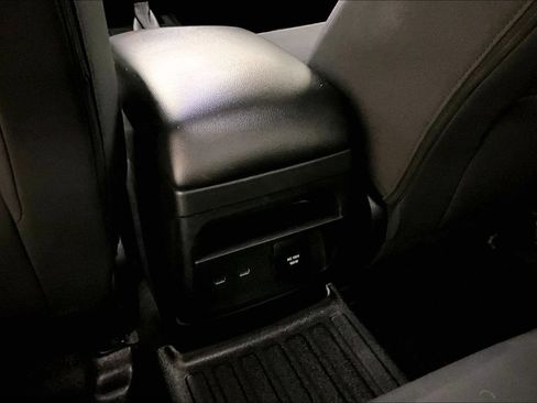 Used 2021 Ford Ranger XLT w/ Equipment Group 301A Mid AWD/4WD image 11
