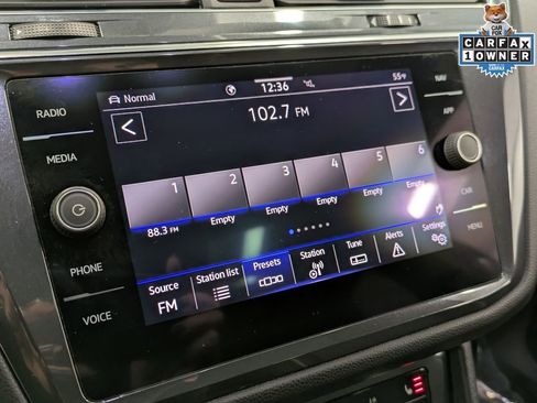 Used 2022 Volkswagen Tiguan SEL R-Line image 12