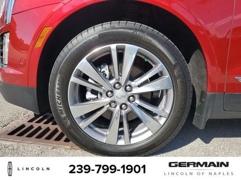 Used 2025 Cadillac XT5 Premium Luxury w/ Technology Package image 12