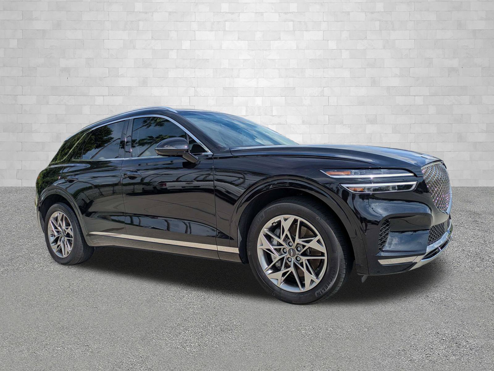 Certified 2024 Genesis GV70 2.5T w/ Select Package AWD/4WD image 1