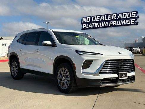 Used 2025 Buick Enclave Preferred image 1