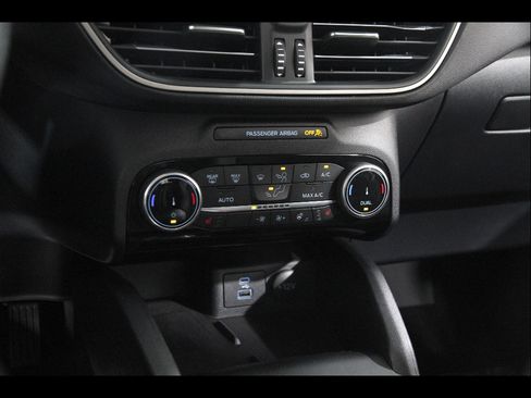 Used 2022 Ford Escape SEL w/ SEL Stealth AWD Package image 15