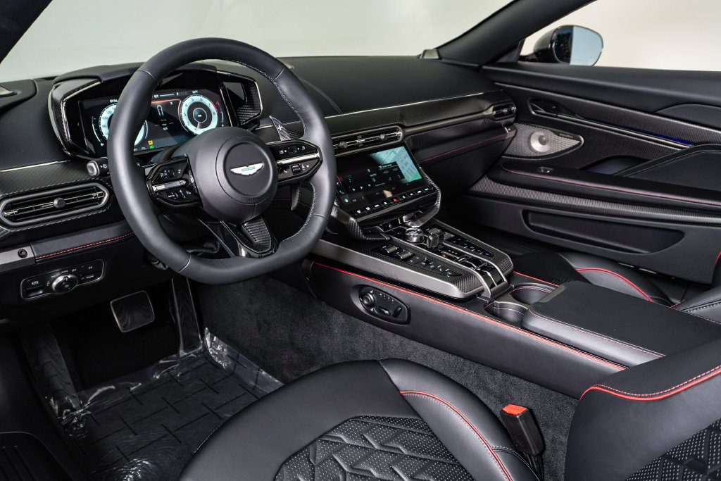 Used 2026 Aston Martin Vanquish Convertible RWD image 26