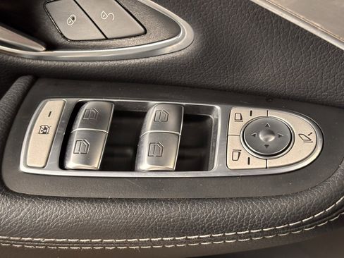 Used 2018 Mercedes-Benz C 300 Sedan image 10