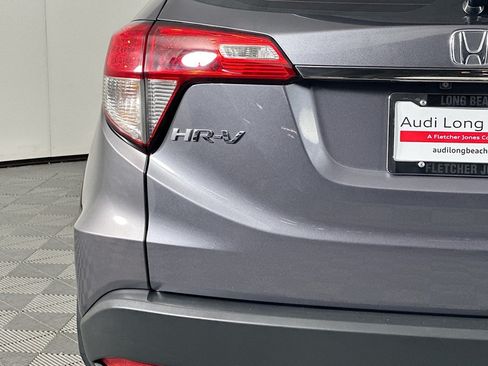 Used 2019 Honda HR-V LX image 17