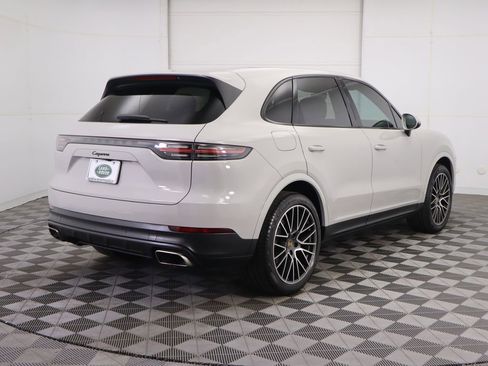 Used 2021 Porsche Cayenne image 5