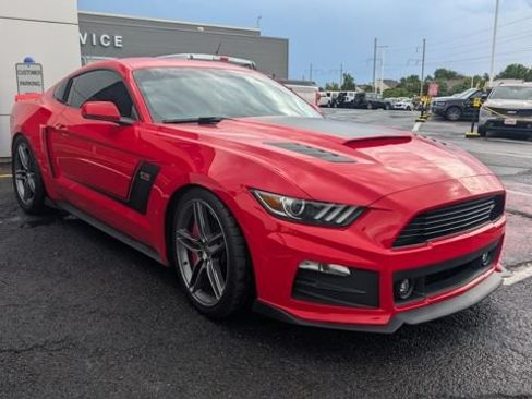 Used 2016 Ford Mustang GT Premium w/ GT Performance Package RWD image 4