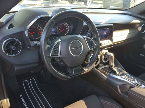 Used 2022 Chevrolet Camaro LT w/ Technology Package image 15