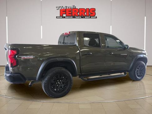 Used 2025 Chevrolet Colorado Trail Boss AWD/4WD image 5