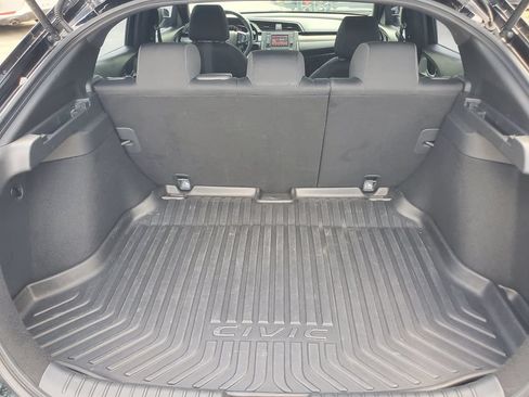 Used 2017 Honda Civic Sport image 8