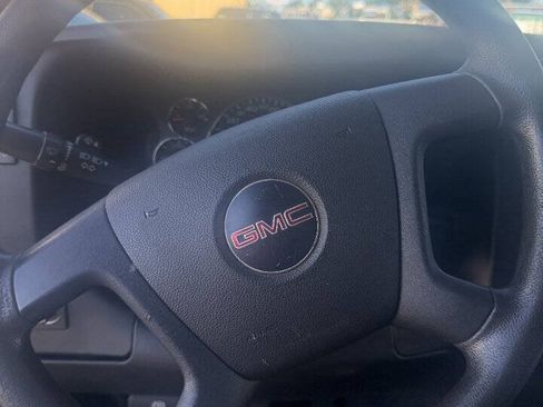 Used 2019 GMC Savana 2500 RWD image 6
