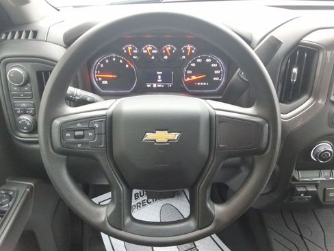 Used 2025 Chevrolet Silverado 2500 Custom w/ Custom Convenience Package image 11