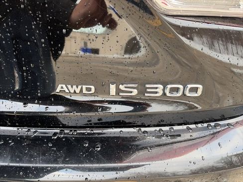 Used 2018 Lexus IS 300 F Sport image 34