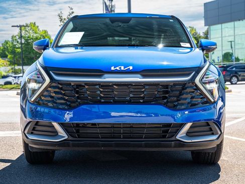 Used 2023 Kia Sportage EX FWD image 2