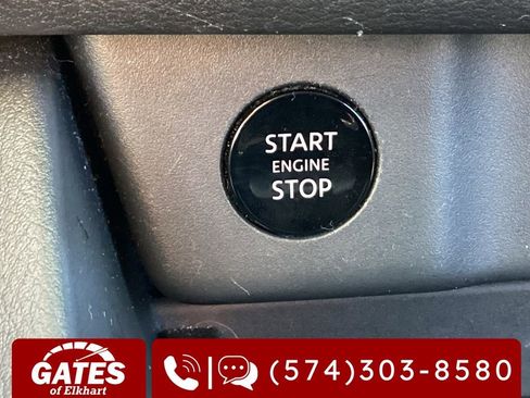 Used 2024 Nissan Rogue SV image 22