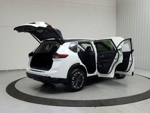 New 2026 Nissan Rogue Platinum w/ Platinum Premium Package image 15