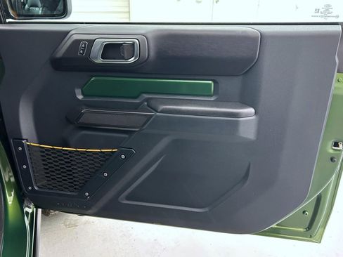 Used 2024 Ford Bronco Badlands image 16