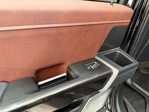 Used 2021 Ford F150 Lariat w/ Equipment Group 502A High image 19