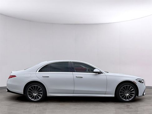 New 2025 Mercedes-Benz S 580 4MATIC Sedan image 11