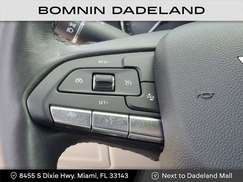 Used 2022 Cadillac XT4 Luxury w/ Driver Awareness Package image 19