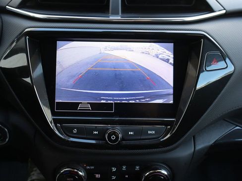 Used 2021 Chevrolet TrailBlazer LT w/ Convenience Package FWD image 10
