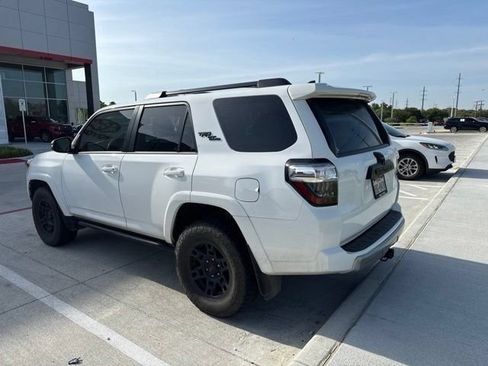 Used 2024 Toyota 4Runner TRD Off-Road Premium AWD/4WD image 6