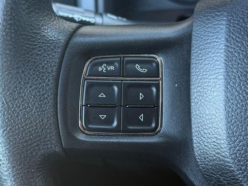 Used 2019 RAM 1500 Classic SLT image 30