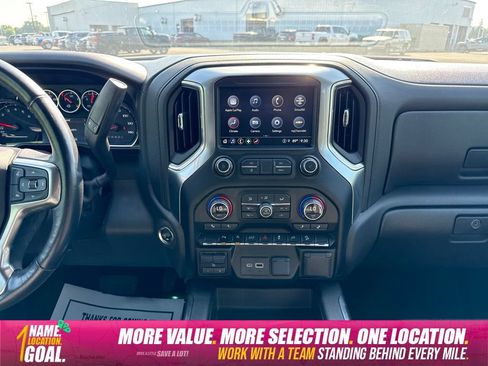 Used 2021 Chevrolet Silverado 1500 RST AWD/4WD image 15
