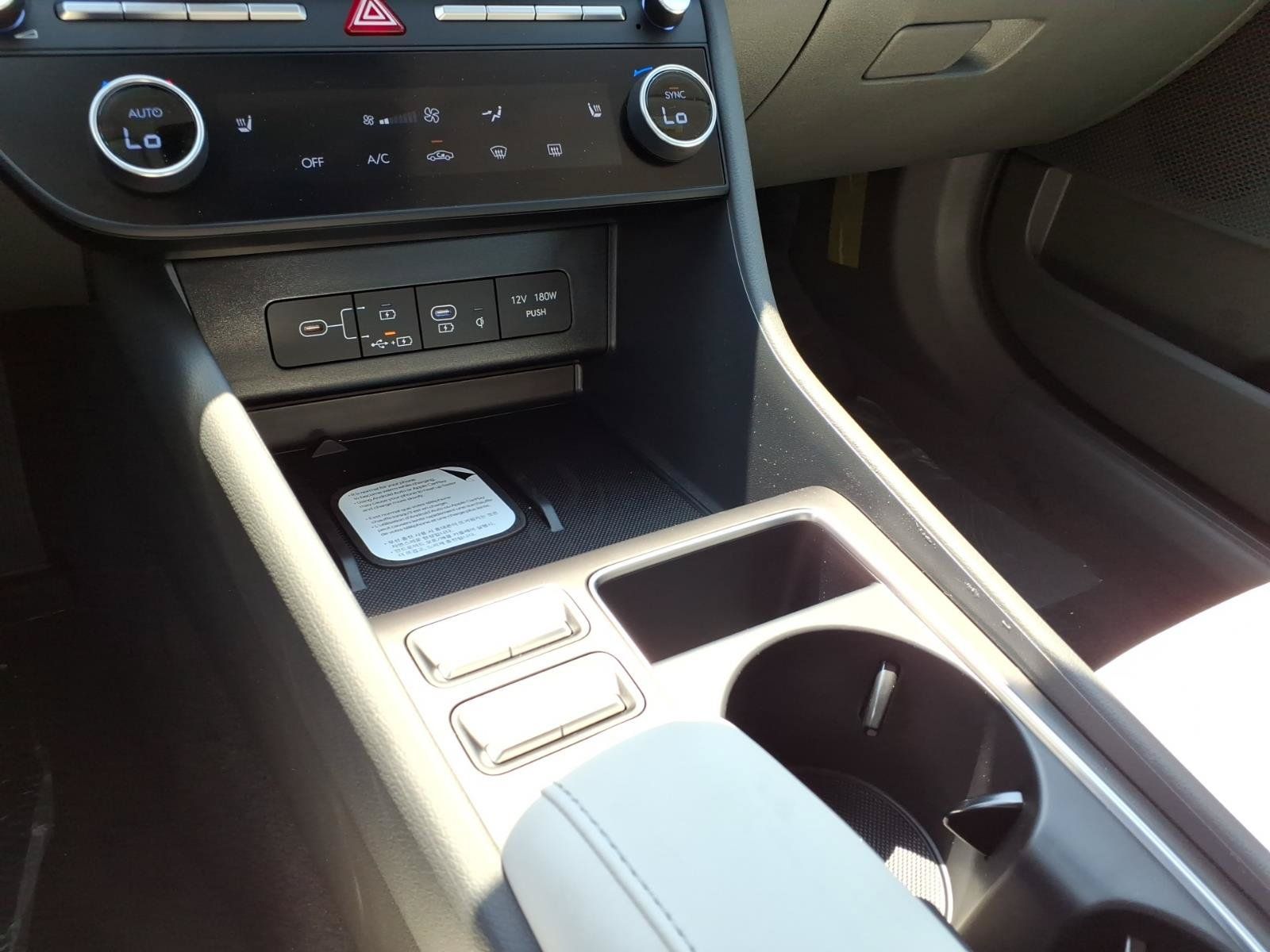 New 2026 Hyundai Sonata SEL AWD/4WD image 17