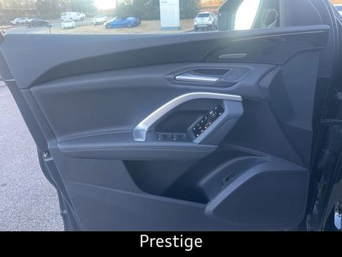 New 2025 Audi Q5 Prestige image 7