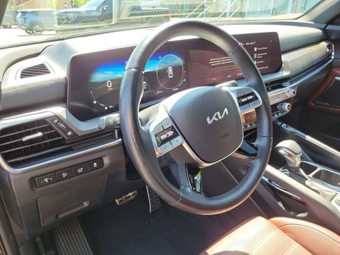 Used 2024 Kia Telluride SX Prestige AWD/4WD image 11