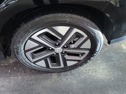 Used 2023 Hyundai Kona SE w/ Cargo Package image 11