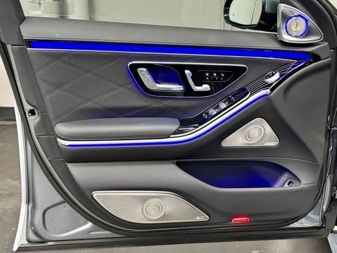 Used 2024 Mercedes-Benz Maybach S 580 Maybach S 580 image 23