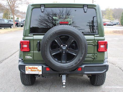 Used 2020 Jeep Wrangler Unlimited Sahara image 8