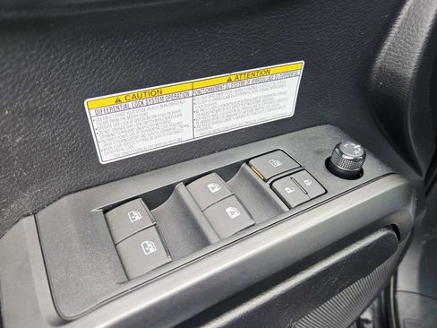 Used 2020 Toyota Tacoma TRD Off-Road w/ TRD Premium Off Road Package image 42