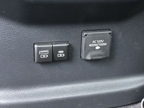 Used 2024 Toyota Tundra Limited w/ Power Package image 21