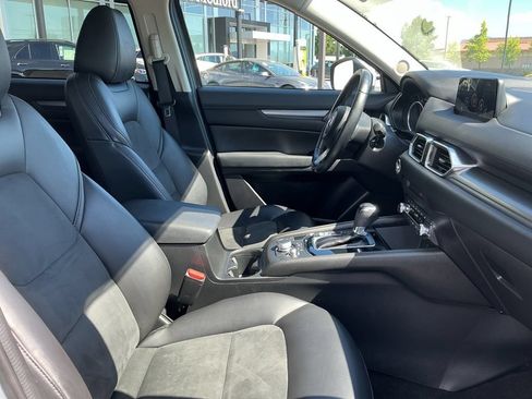 Used 2019 MAZDA CX-5 Touring FWD image 17
