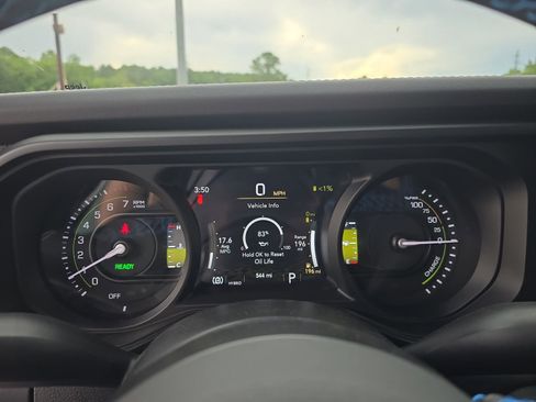 New 2025 Jeep Wrangler Unlimited Rubicon 4xe w/ Safety Group image 30