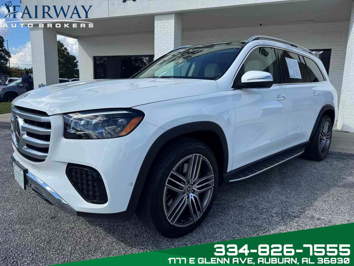 Used 2025 Mercedes-Benz GLS 450 4MATIC image 2