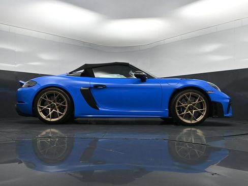 Certified 2025 Porsche 718 Boxster Spyder RS RWD image 25