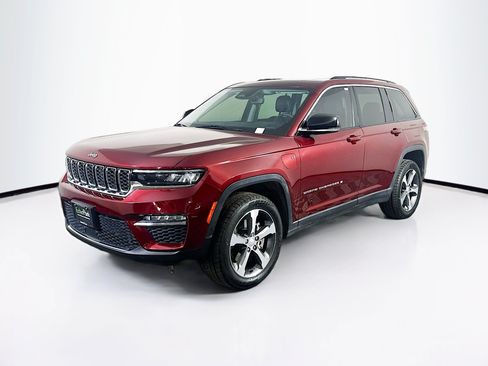 Used 2023 Jeep Grand Cherokee 4WD 4xe image 3